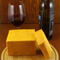 1 lb. Spicy Sriracha Pinconning Cheddar